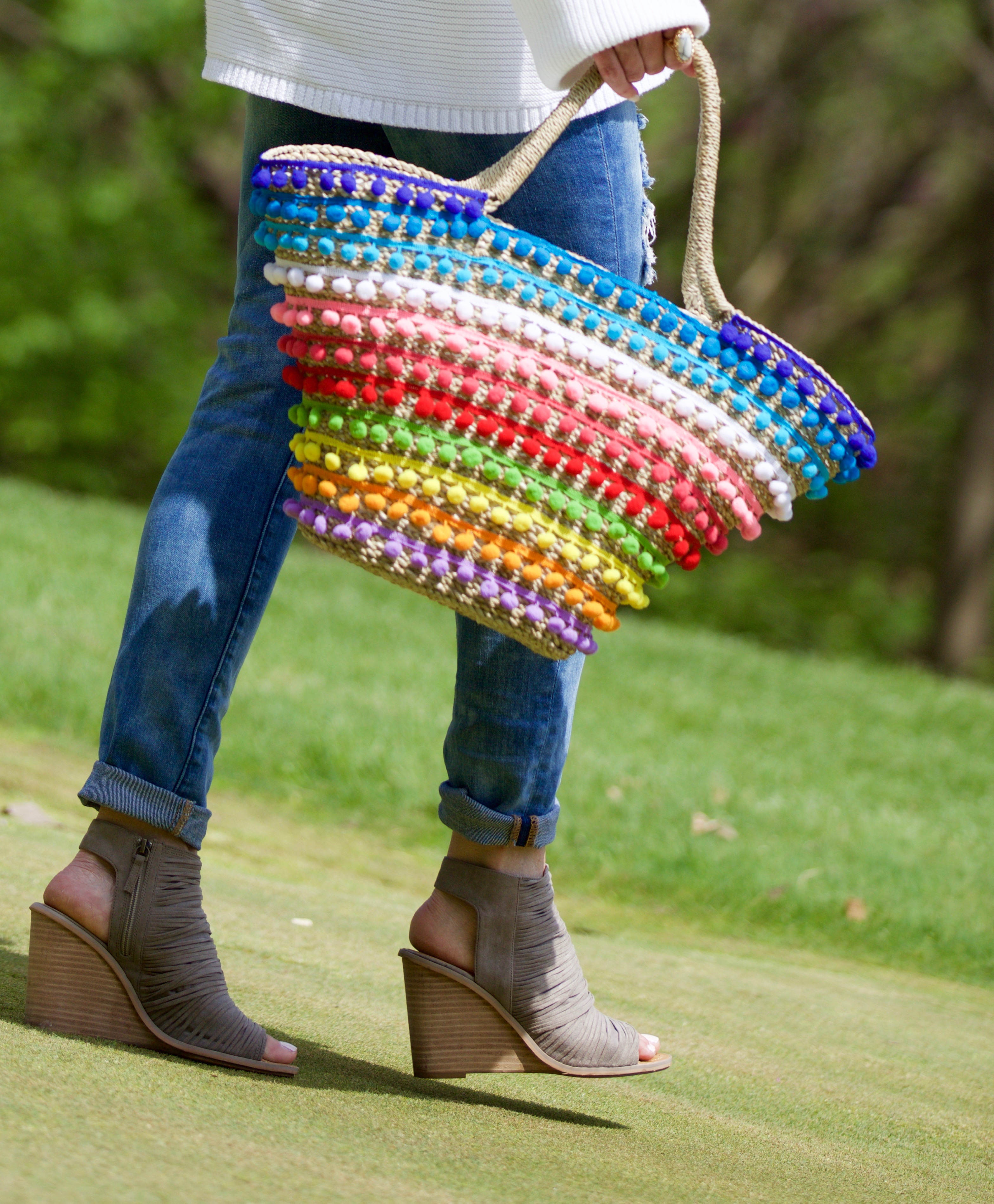 Spring Sweater and an Amazing Tote